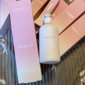 Kylie Skin Coconut Body Lotion NWT